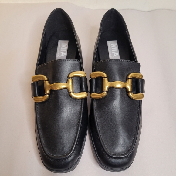 MIA Drena Black Loafers Gold Horse Bit Size 7.5 - Picture 3 of 11